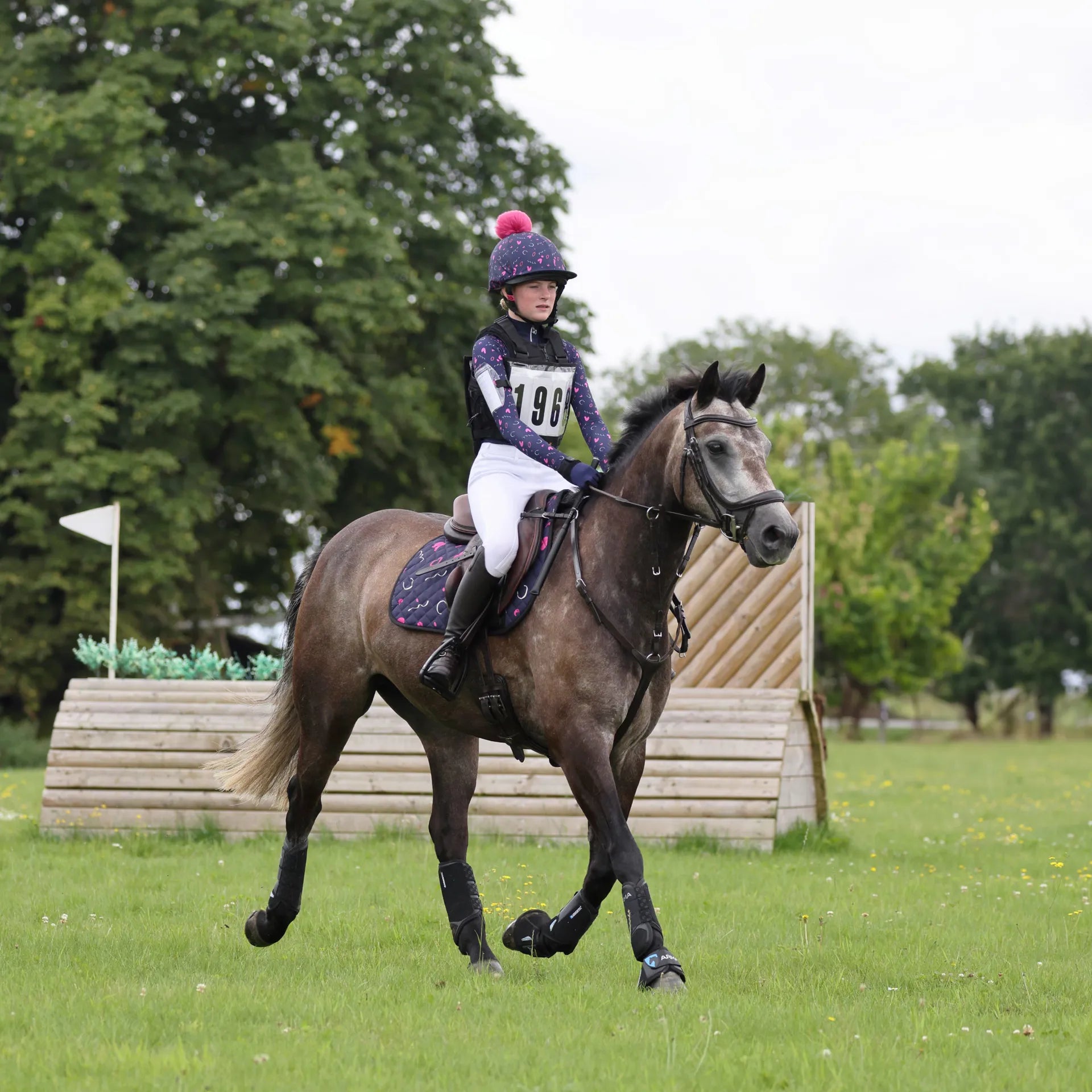 Shires Aubrion Hyde Park Young Riders Cross Country Baselayer