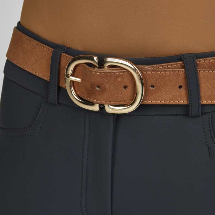 Close up of the Eskadron Heritage Faux Leather Belt in Almond