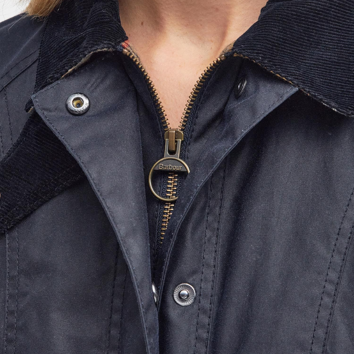 Zip detail on the Barbour Ladies Beadnell Wax Jacket Navy